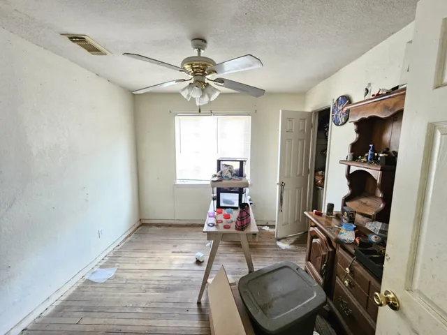 $120,000 | 102 Tilden Drive, Pasadena, TX 77506