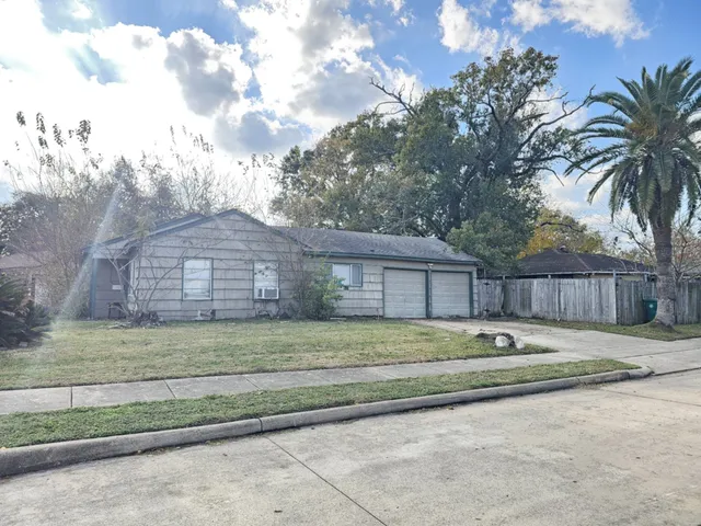 $120,000 | 102 Tilden Drive, Pasadena, TX 77506