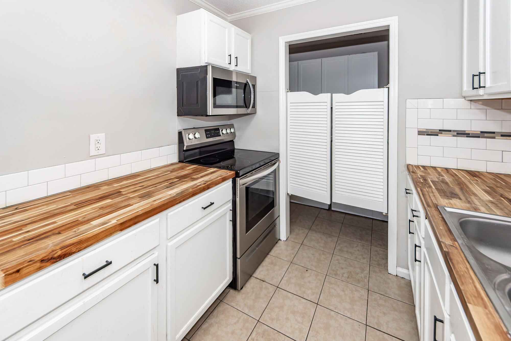 237 Amy Drive Goose Creek, SC 29445 - Photo 12 of 38 12