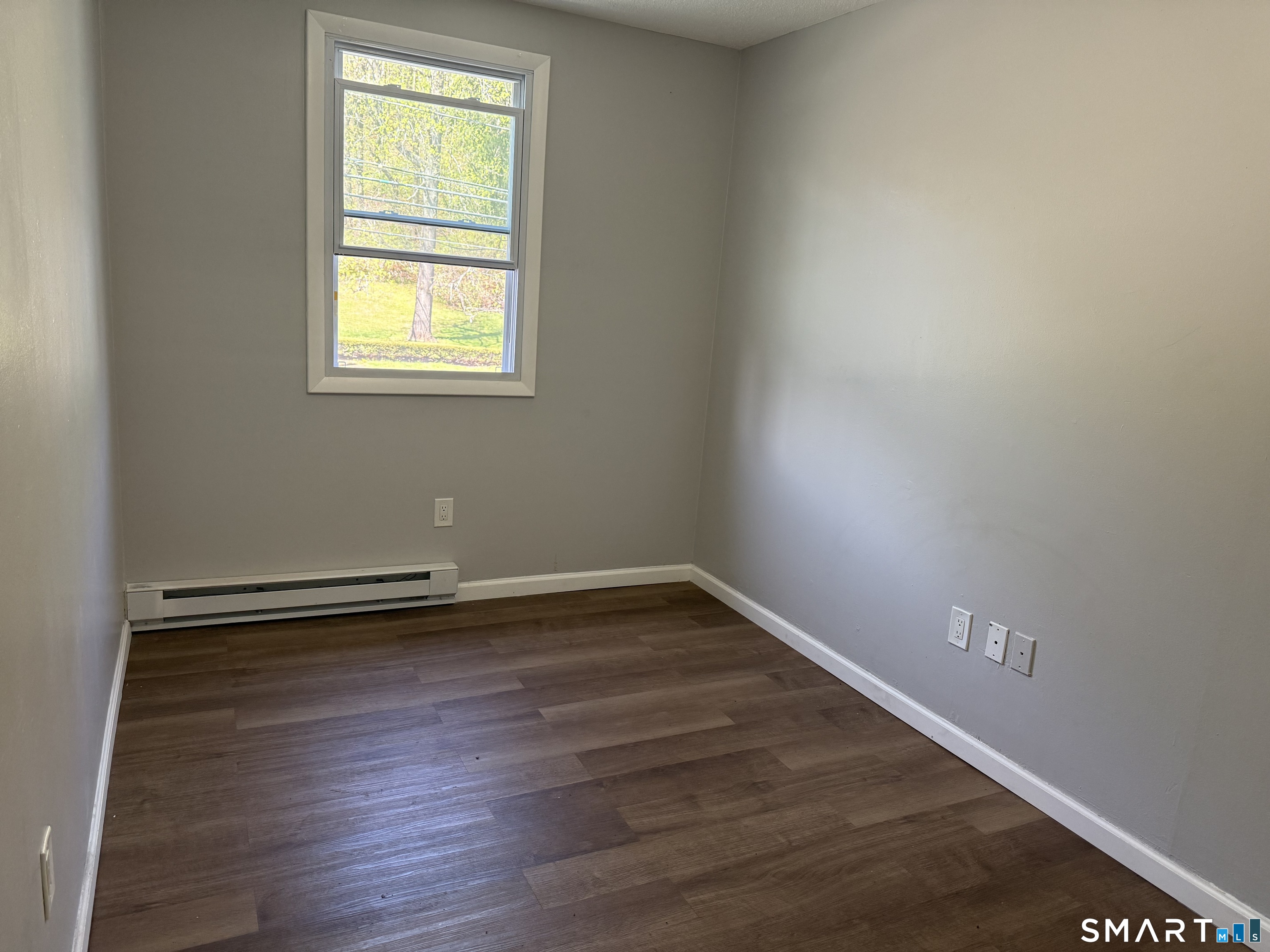 682 Old Colony Road Meriden, CT 06451 - Photo 3 of 7