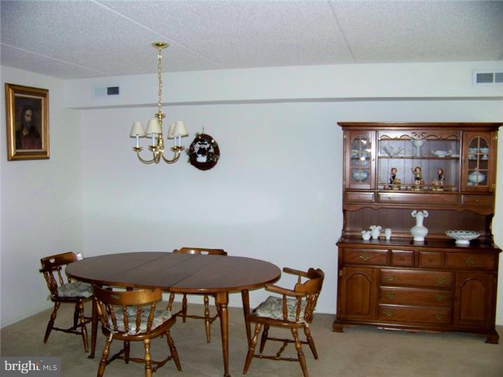 602 Brandon Road Norristown, PA 19403 - Photo 4 of 21 Dining Room