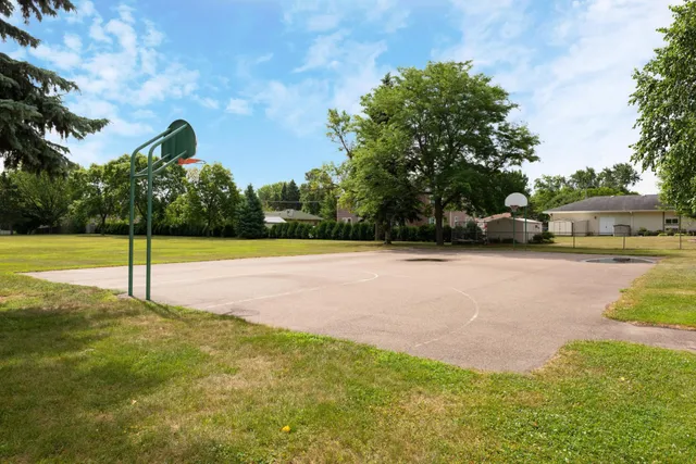 $259,900 | 4525 Park Commons Drive, Unit 403, St. Louis Park, MN 55416