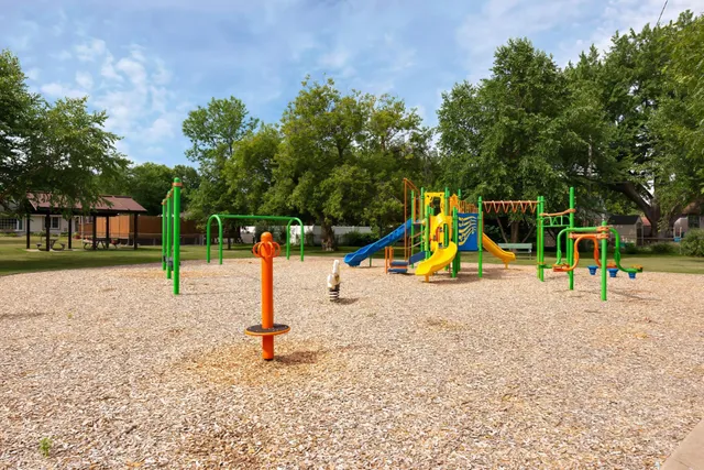 $259,900 | 4525 Park Commons Drive, Unit 403, St. Louis Park, MN 55416