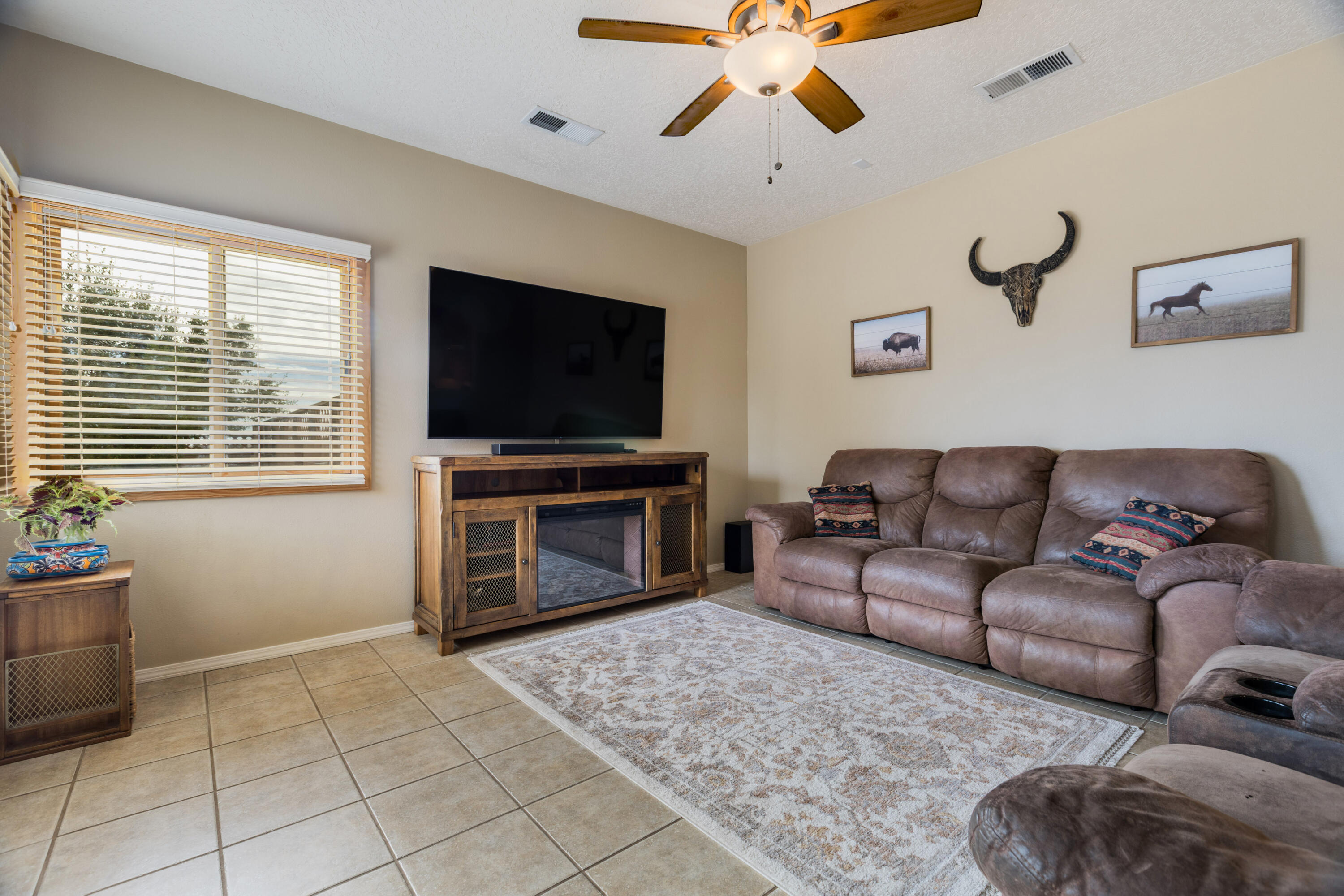 1714 17th Avenue Southeast Rio Rancho, NM 87124 - Photo 10 of 38 Gallery Image 10
