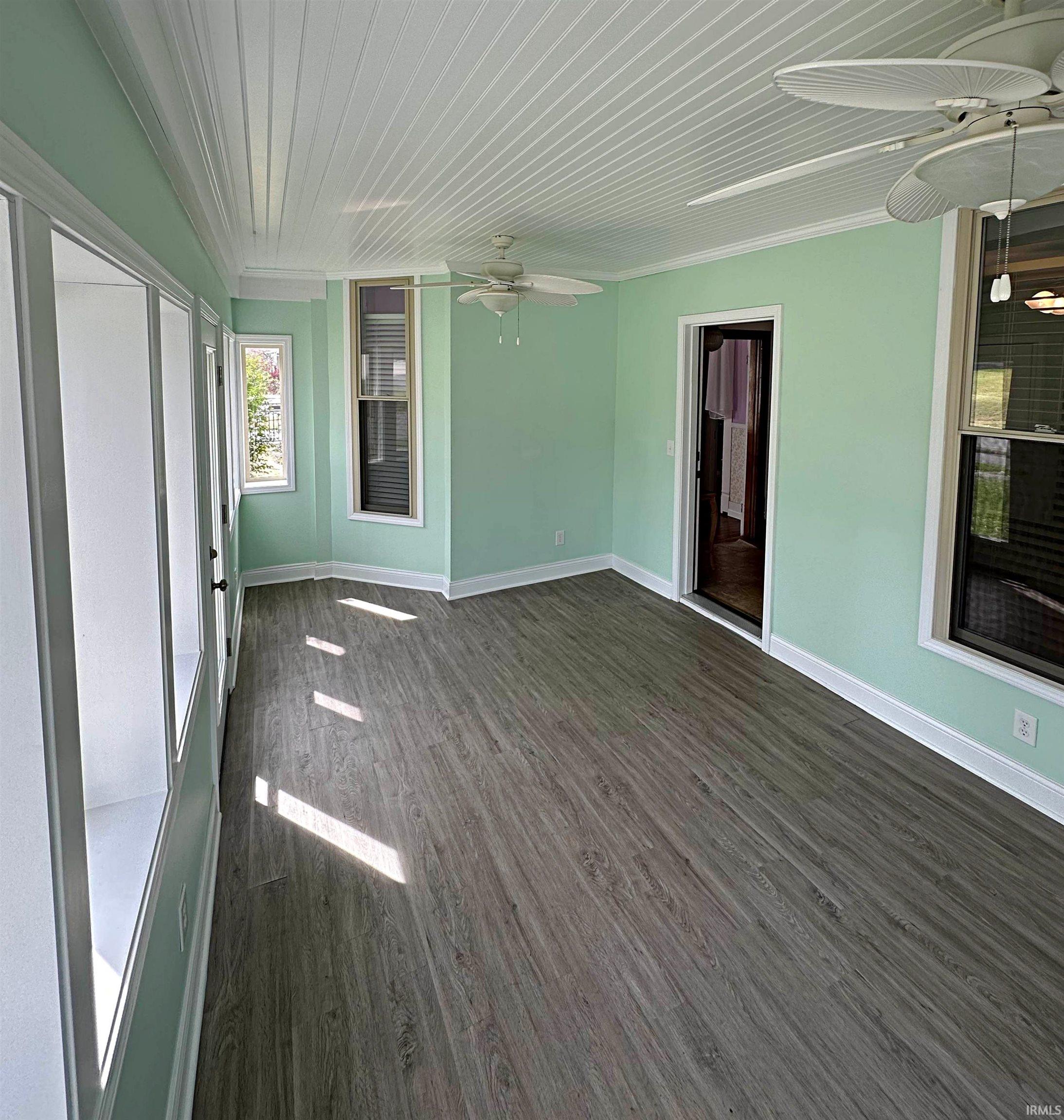 1208 State Street Washington, IN 47501 - Photo 3 of 20 Gallery Image 3