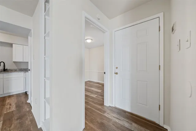 $1,150 | 18519 Egret Bay Boulevard, Unit 1706, Webster, TX 77058