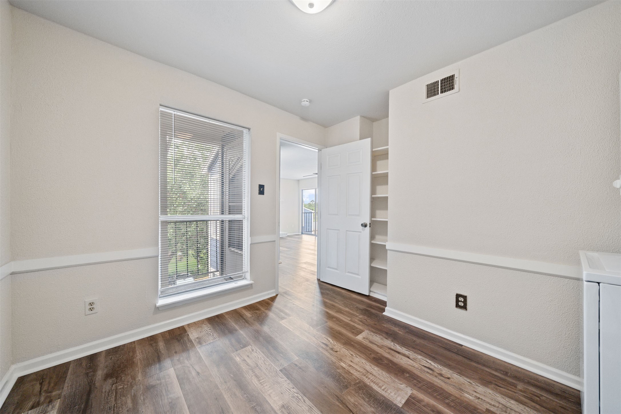 18519 Egret Bay Boulevard, Unit 1706 Webster, TX 77058 - Photo 17 of 31