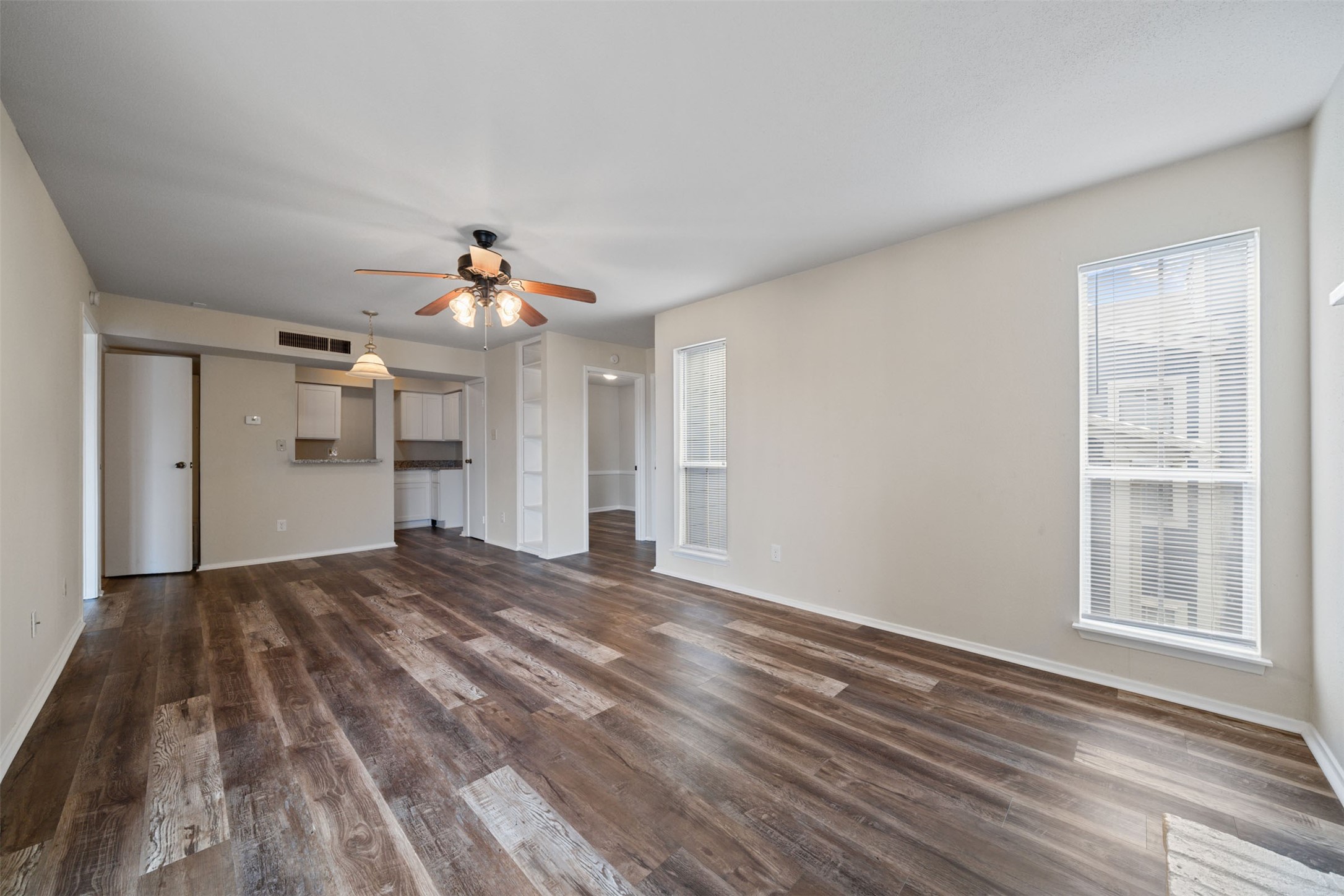 18519 Egret Bay Boulevard, Unit 1706 Webster, TX 77058 - Photo 2 of 31