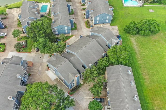 $1,150 | 18519 Egret Bay Boulevard, Unit 1706, Webster, TX 77058