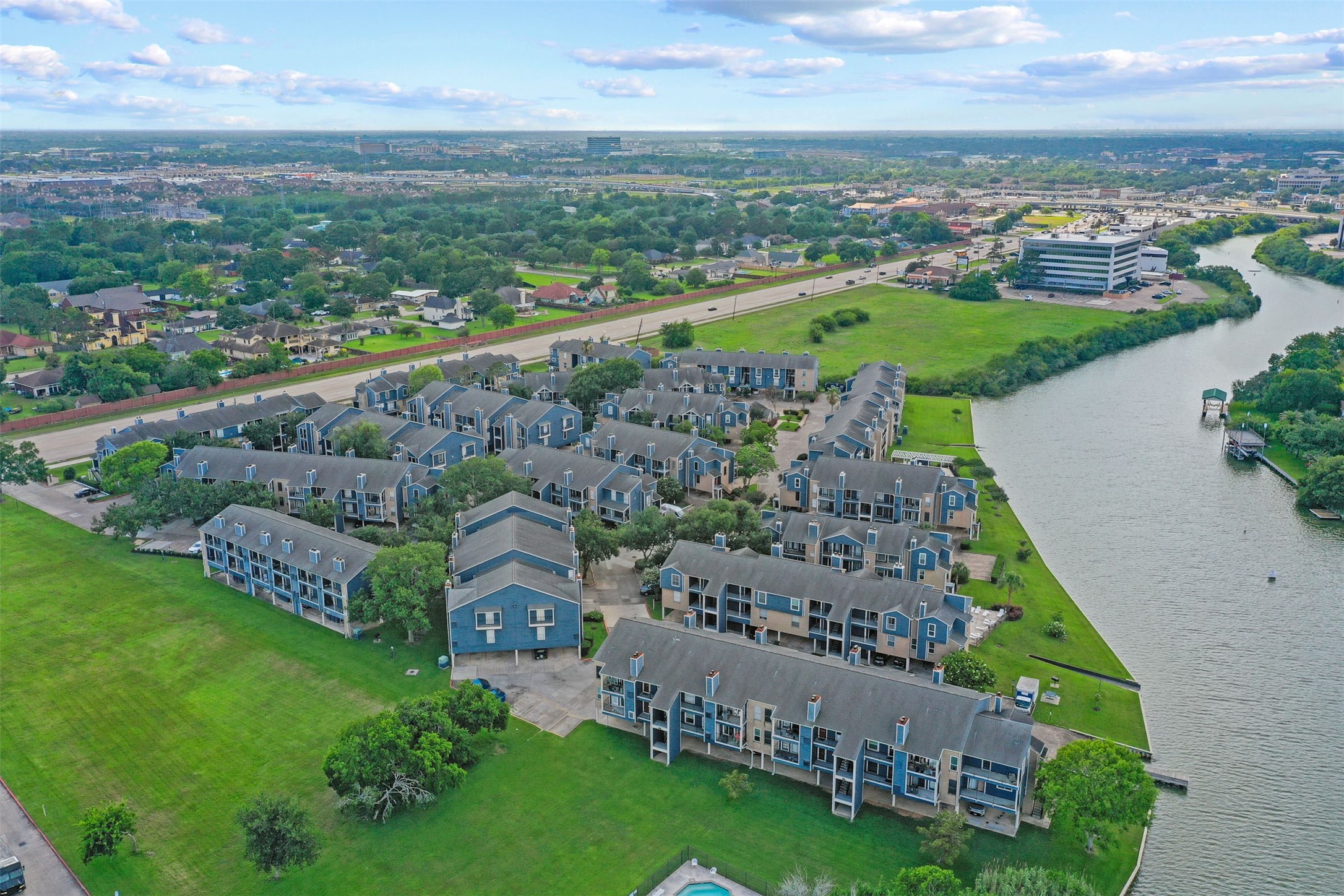 18519 Egret Bay Boulevard, Unit 1706 Webster, TX 77058 - Photo 27 of 31