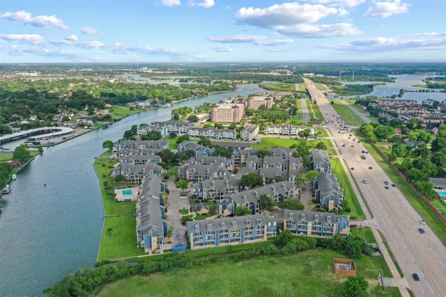 $1,150 | 18519 Egret Bay Boulevard, Unit 1706, Webster, TX 77058