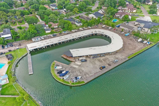 $1,150 | 18519 Egret Bay Boulevard, Unit 1706, Webster, TX 77058