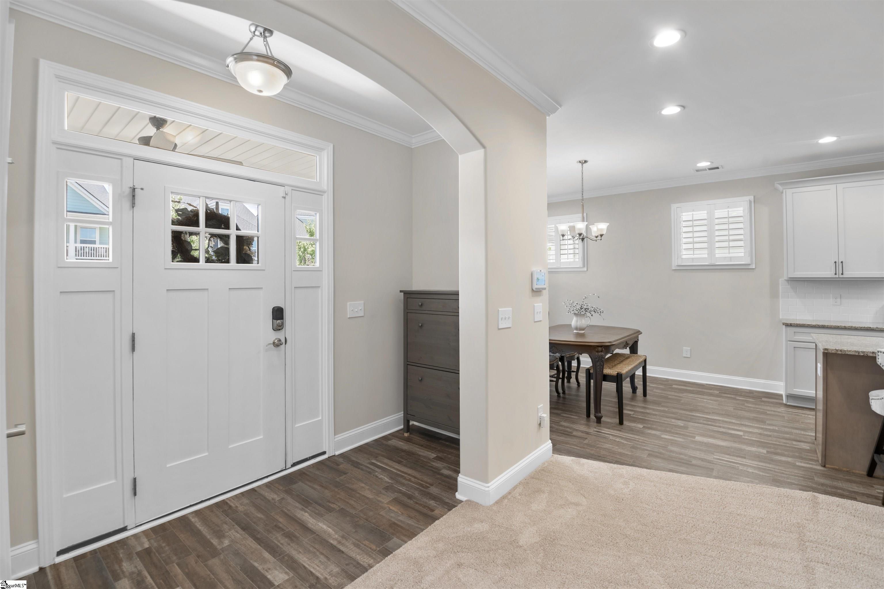 109 Townsend Avenue Greer, SC 29651 - Photo 4 of 48