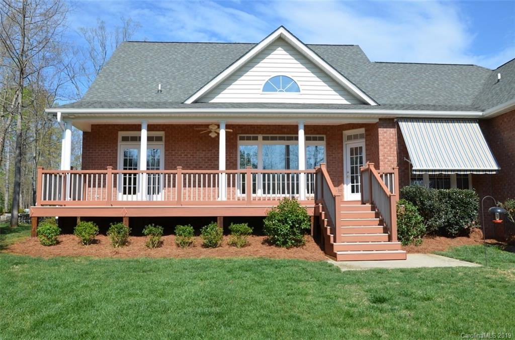5894 Johnson Road Lake Wylie, SC 29710 - Photo 3 of 28