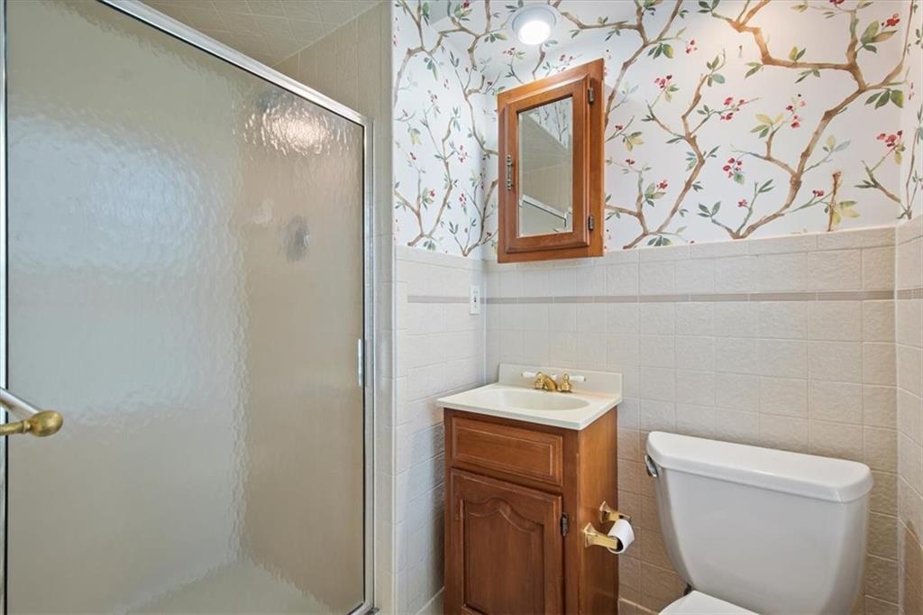 2013 Murdstone Road Pittsburgh, PA 15241 - Photo 27 of 45 Gallery Image 27