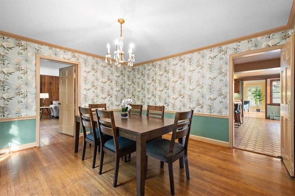 2013 Murdstone Road Pittsburgh, PA 15241 - Photo 10 of 45 Gallery Image 10