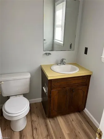 $450 | 219 Tinker Dam Avenue, Unit 4, Dobson, NC 27017