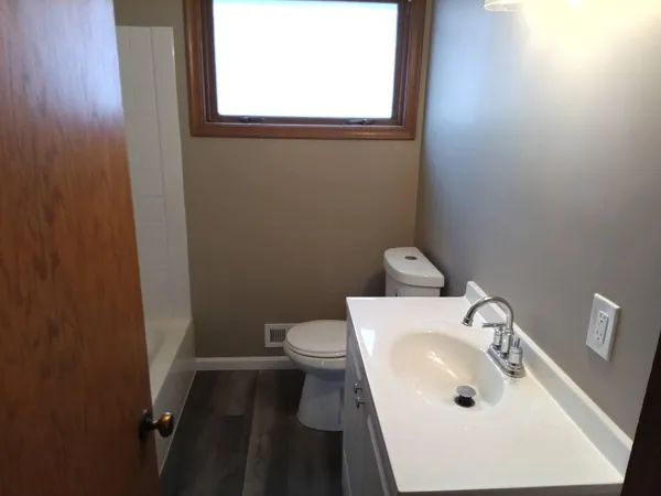 $324,900 | 5107 Winchester Lane, Brooklyn Center, MN 55429