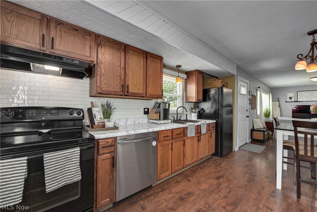 5627 Jaycox Road North Ridgeville, OH 44039 - Photo 13 of 32