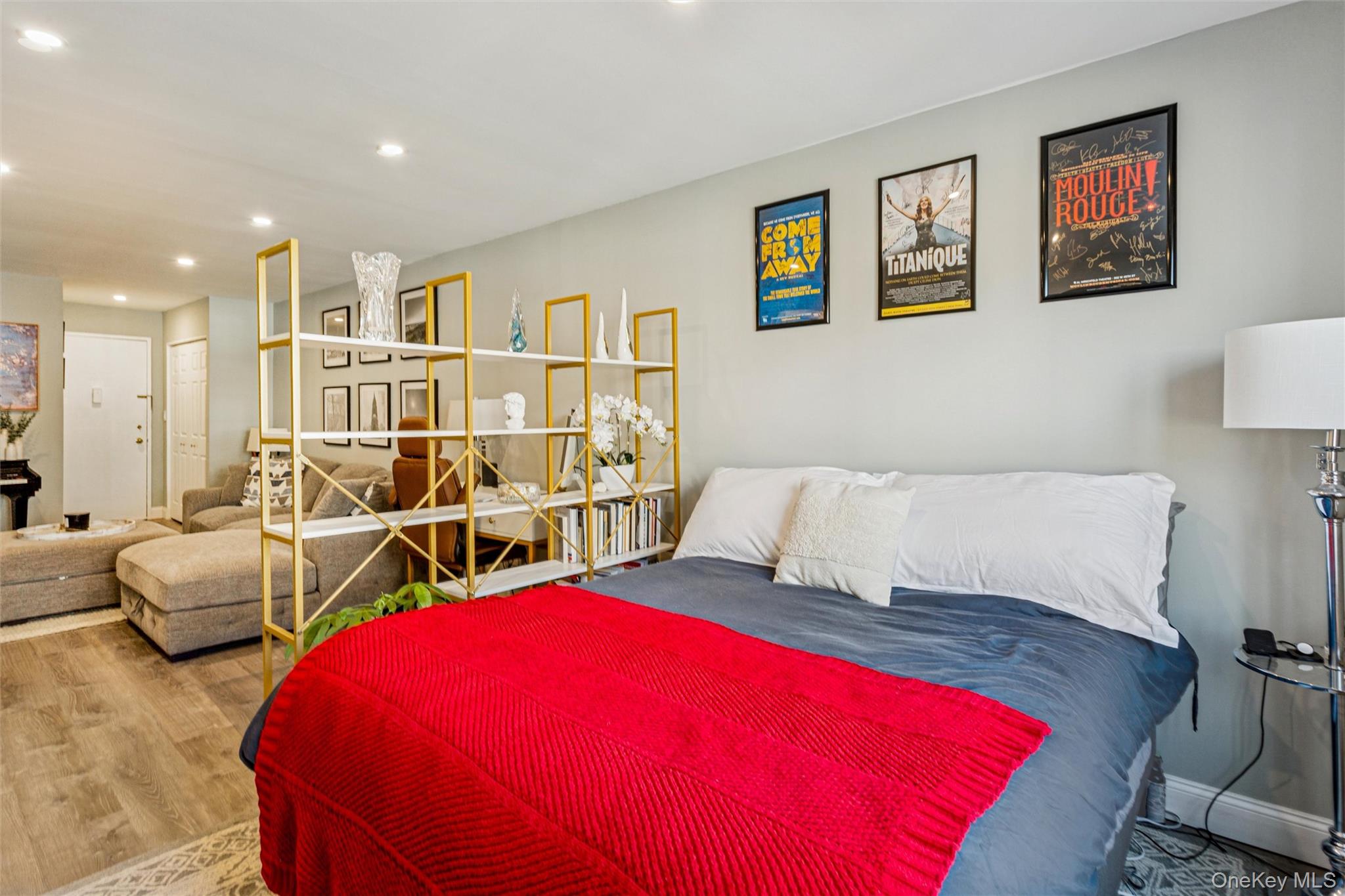 700 Shore Road, Unit 5U Long Beach, NY 11561 - Photo 12 of 21 a bedroom with furniture and a rug