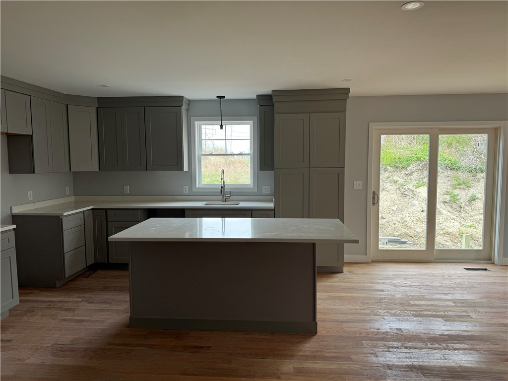 124 Birch Swamp Road, Unit B Warren, RI 02885 - Photo 4 of 11