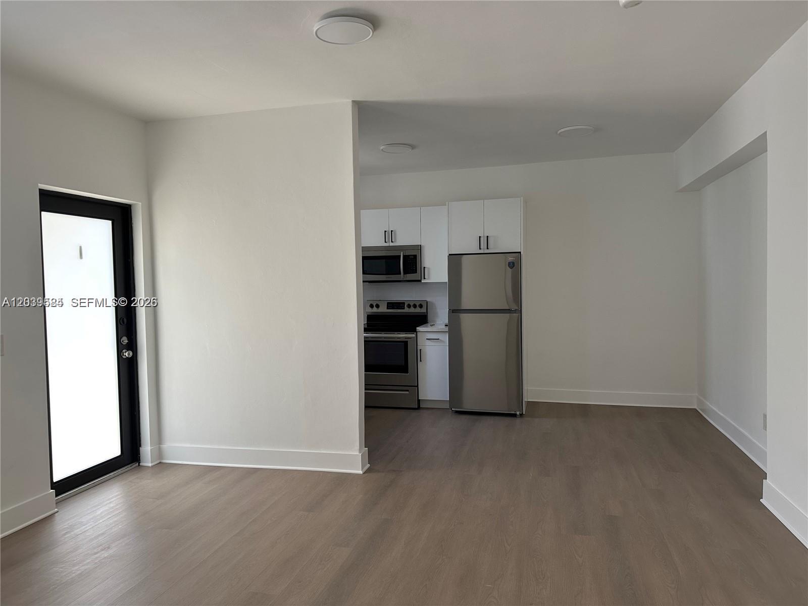 411 Southwest 18th Road Miami, FL 33129 - Photo 5 of 10