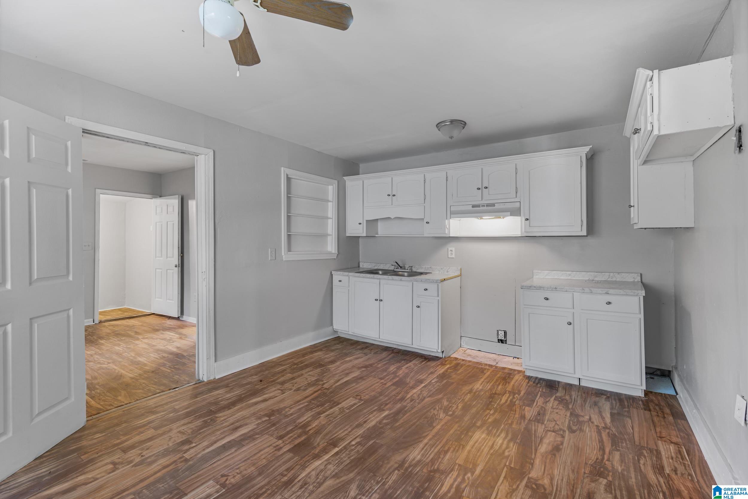 712 40th Street Fairfield, AL 35064 - Photo 4 of 14