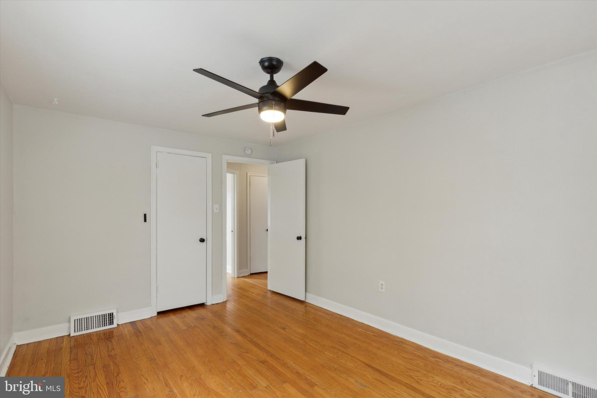 118 Dewey Road Cheltenham, PA 19012 - Photo 11 of 25 Gallery Image 11