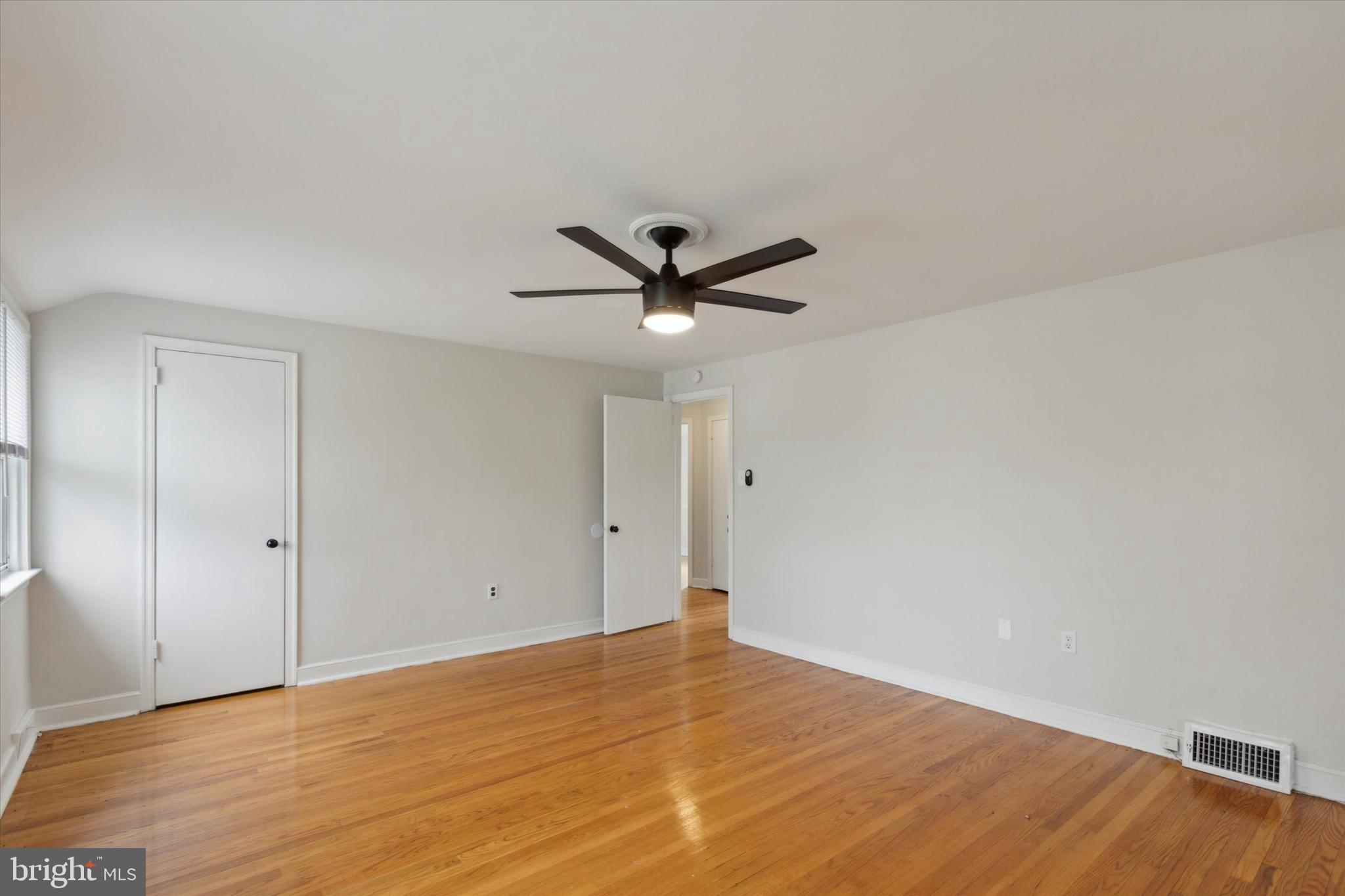 118 Dewey Road Cheltenham, PA 19012 - Photo 14 of 25 Gallery Image 14