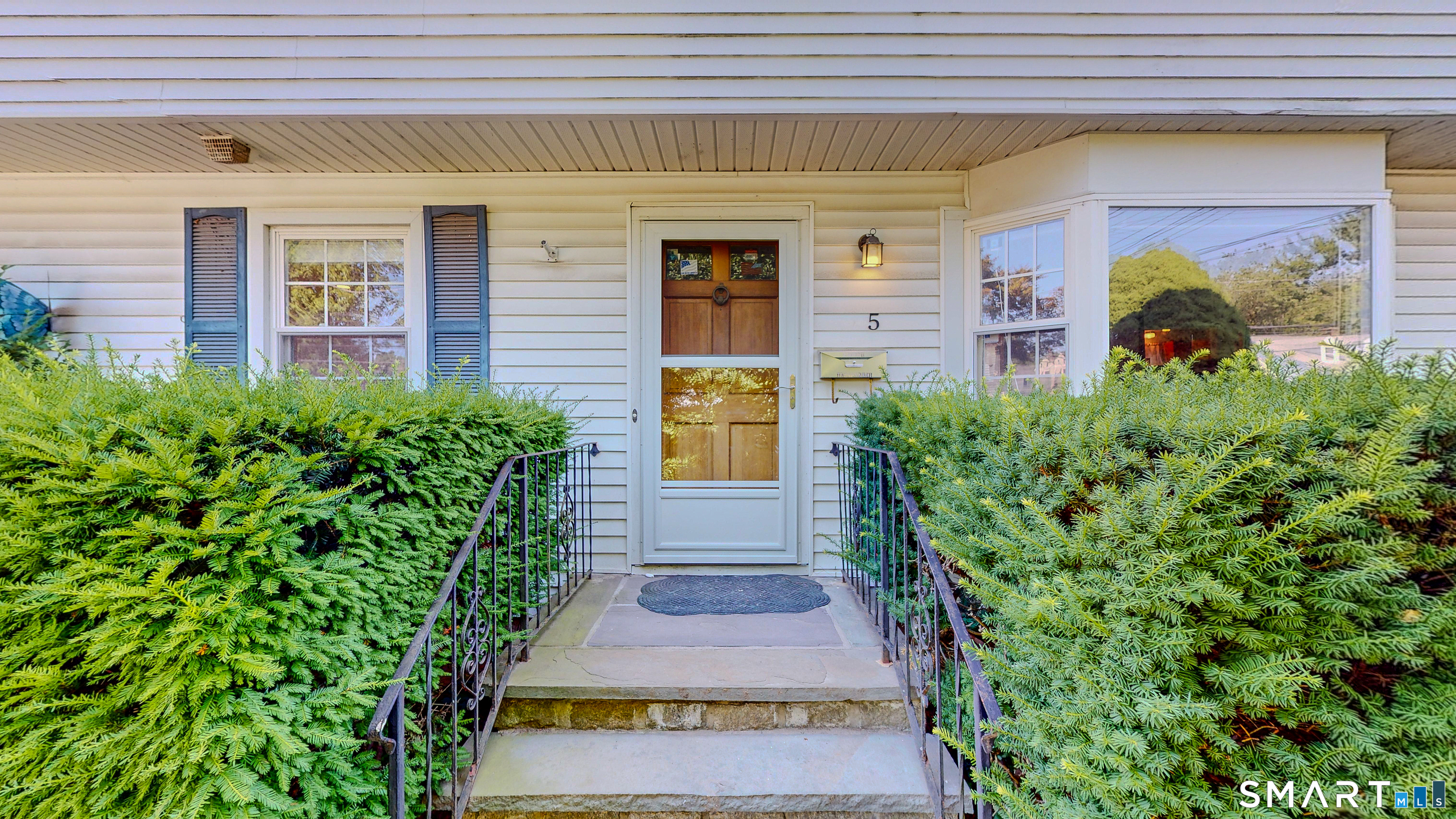 5 Fillow Street Norwalk, CT 06850 - Photo 2 of 24