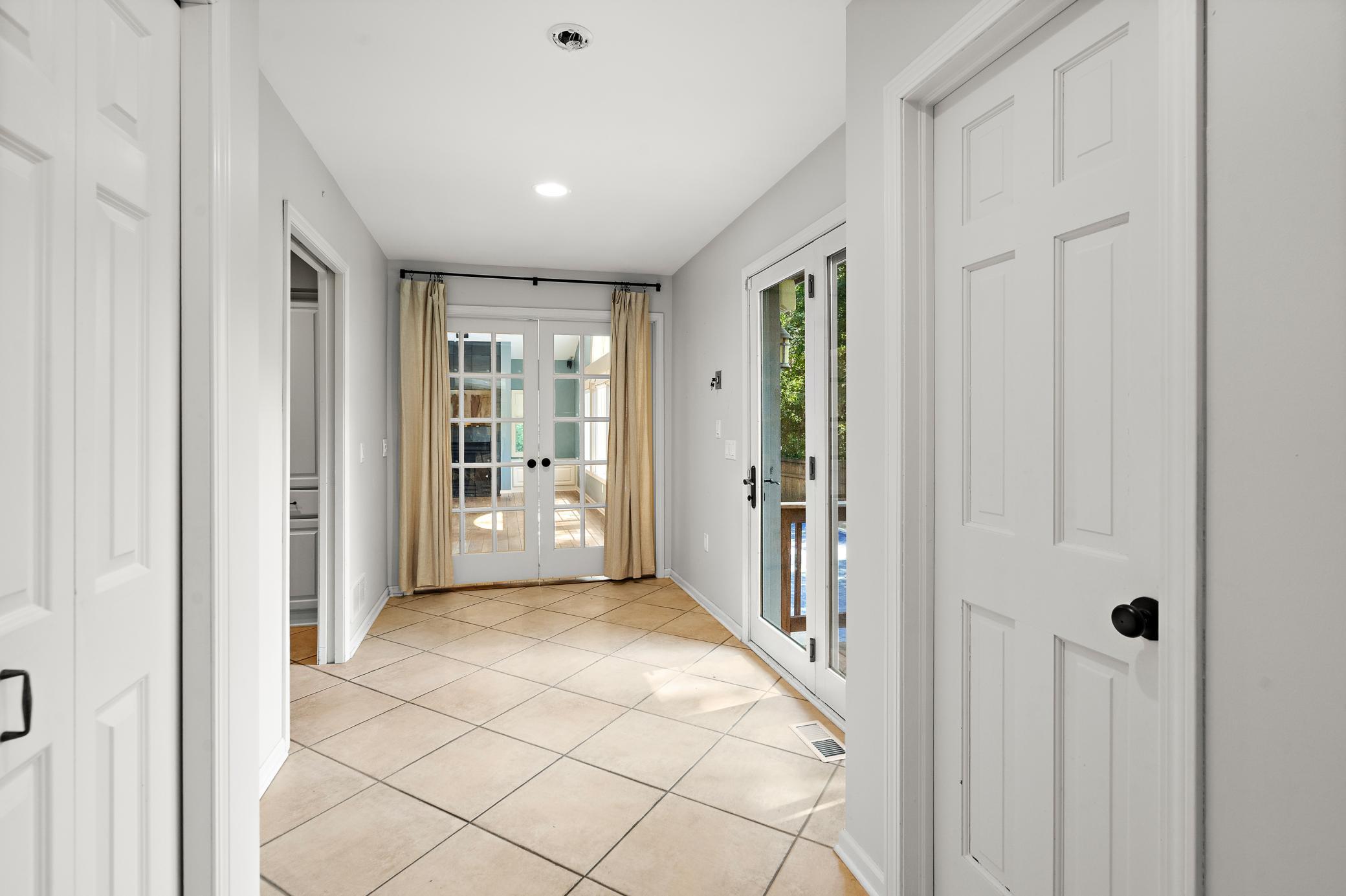 1504 Fairfield Road South Minnetonka, MN 55305 - Photo 19 of 46 Gallery Image 19