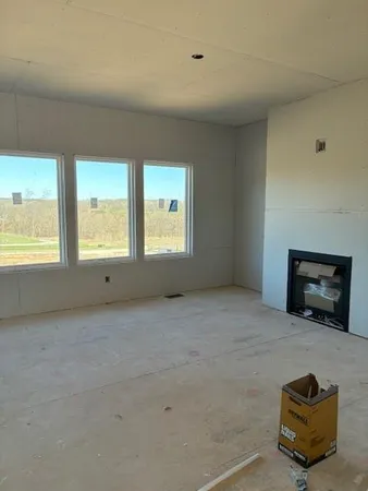 $480,000 | 16192 Ryan Circle, Parkville, MO 64152