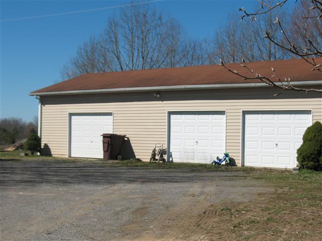 175 Tomsic Road Indian Mound, TN 37079 - Photo 3 of 20 Gallery Image 3