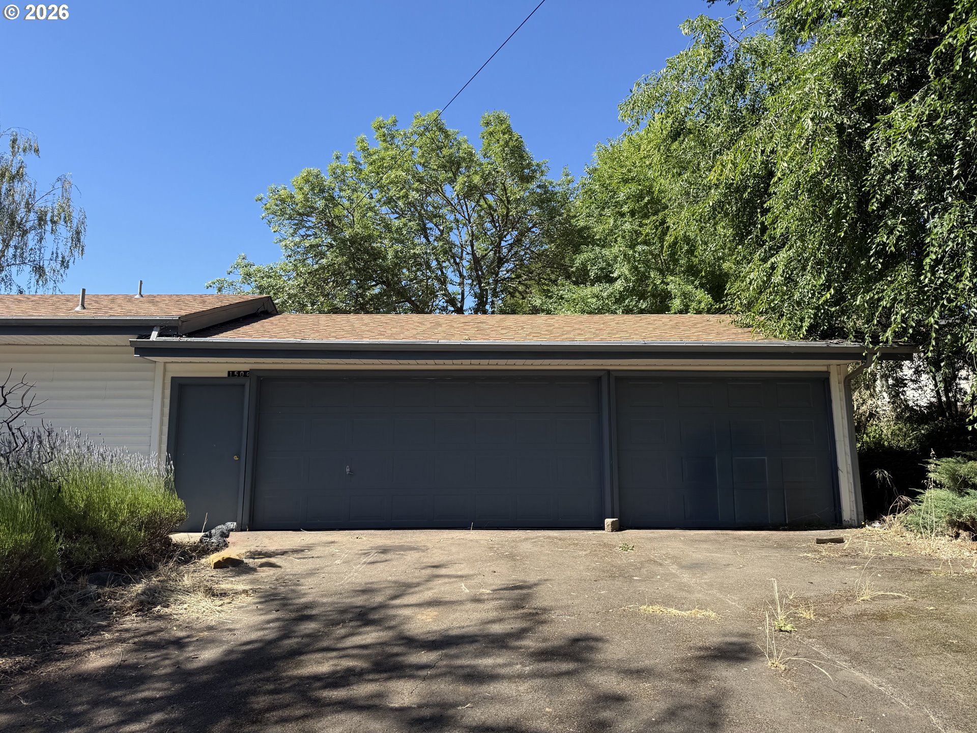 150 Southwest Brantley Drive Winston, OR 97496 - Photo 11 of 16 Garage