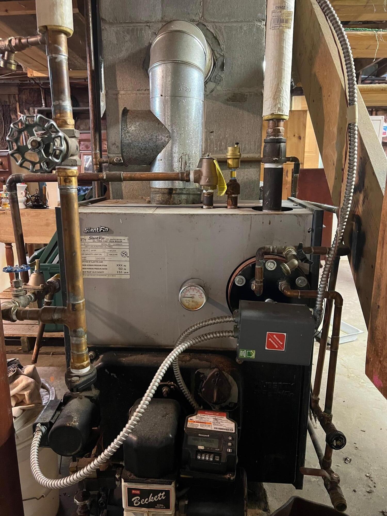30 County Road Cape Neddick, ME 03902 - Photo 34 of 39 Oil heating system
