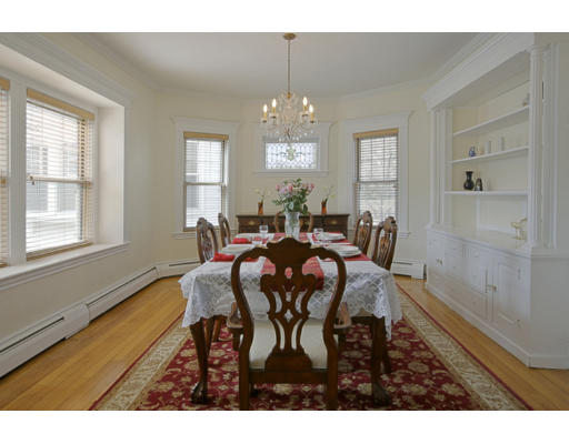 142 Middlesex Road, Unit 2 Newton, MA 02467 - Photo 4 of 8 Gallery Image 4