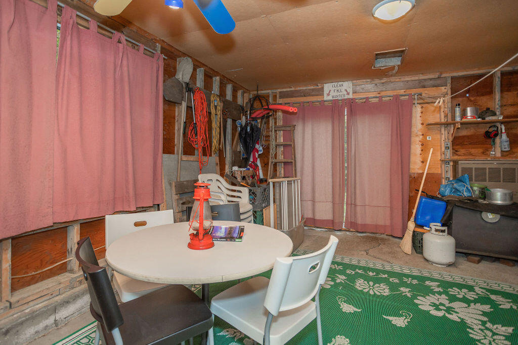 28 Pratt Road Wilton, ME 04294 - Photo 7 of 16 taylor-kaminsky-photo-5