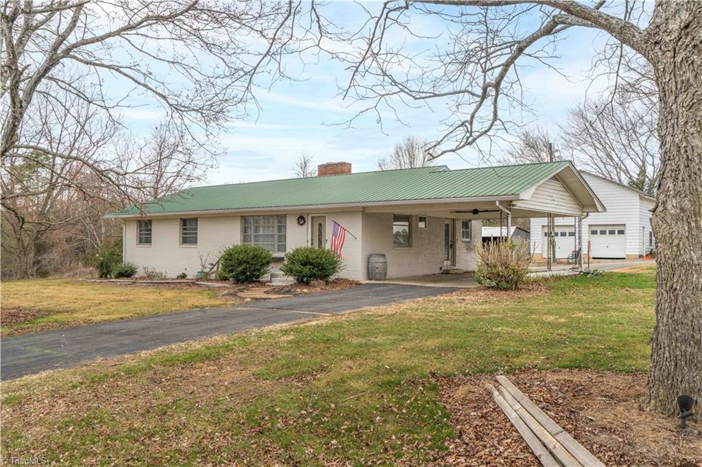 2776 Frye Bridge Road Clemmons, NC 27012 - Photo 2 of 33 Gallery Image 2