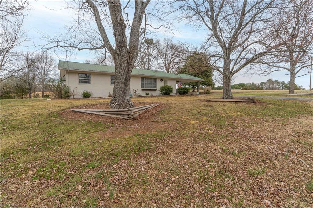 2776 Frye Bridge Road Clemmons, NC 27012 - Photo 4 of 33 Gallery Image 4