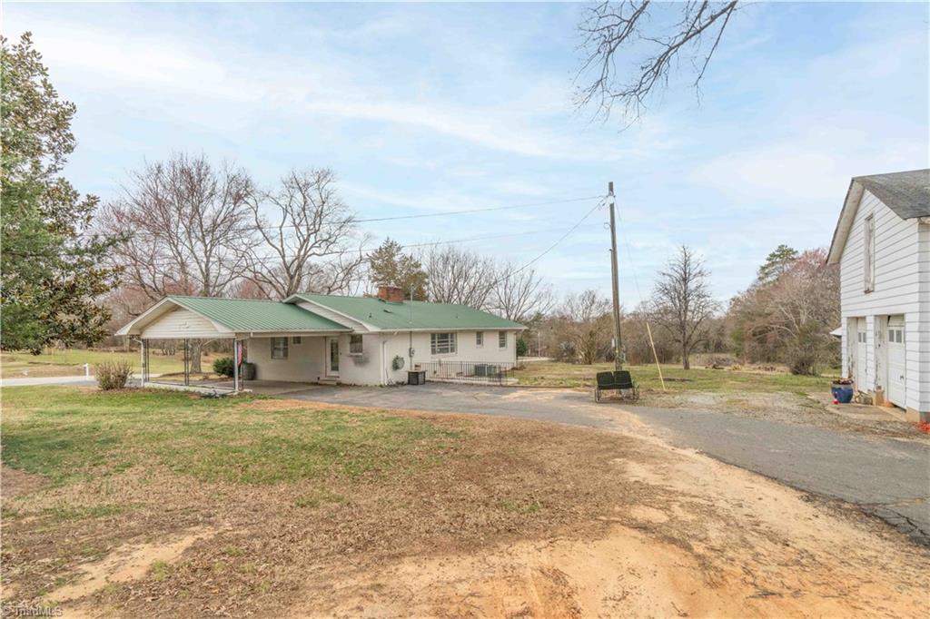2776 Frye Bridge Road Clemmons, NC 27012 - Photo 5 of 33 Gallery Image 5
