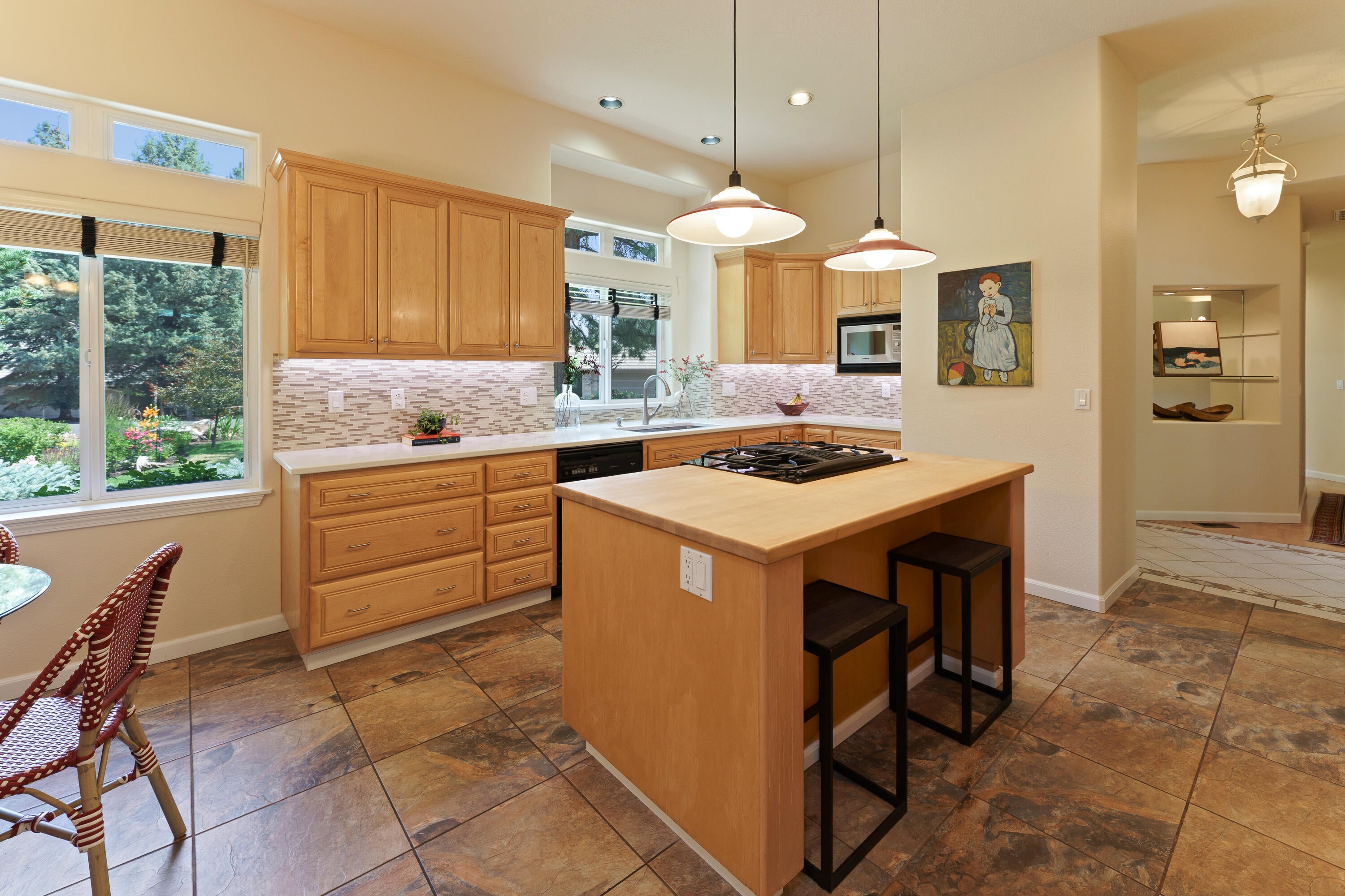 20445 Keystone Court Bend, OR 97702 - Photo 15 of 59 DSC09176