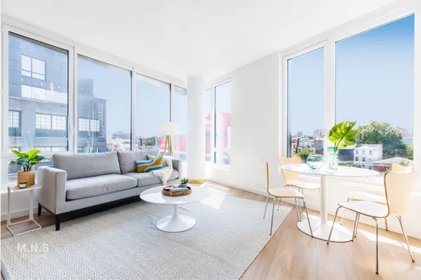 $5,895 | 540 Waverly Avenue, Unit 3B | Clinton Hill