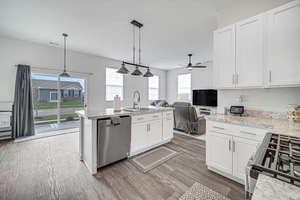 $310,300 | 6313 Maple Glen Drive, Wonder Lake, IL 60097