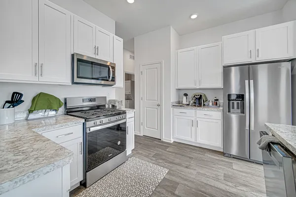 $310,300 | 6313 Maple Glen Drive, Wonder Lake, IL 60097