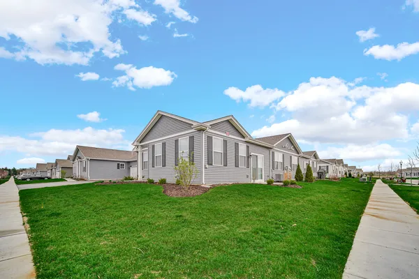 $310,300 | 6313 Maple Glen Drive, Wonder Lake, IL 60097