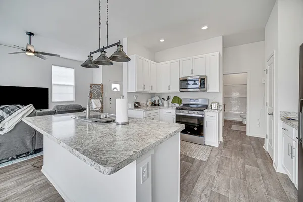 $310,300 | 6313 Maple Glen Drive, Wonder Lake, IL 60097