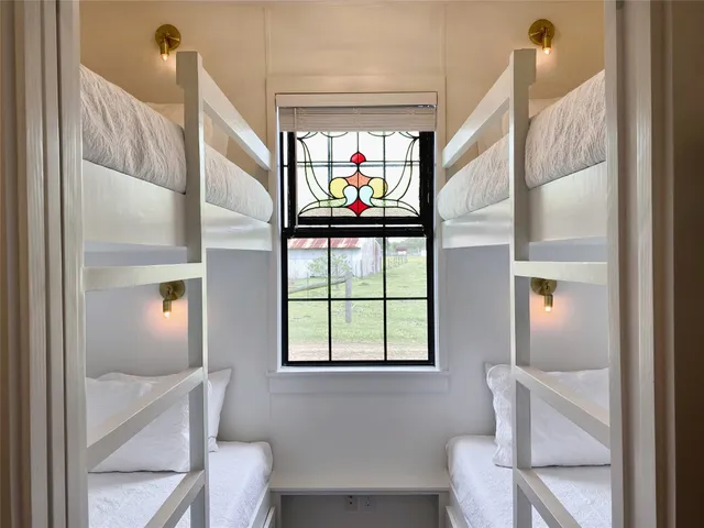 $749,999 | 6978 Skull Creek Road, Fayetteville, TX 78940