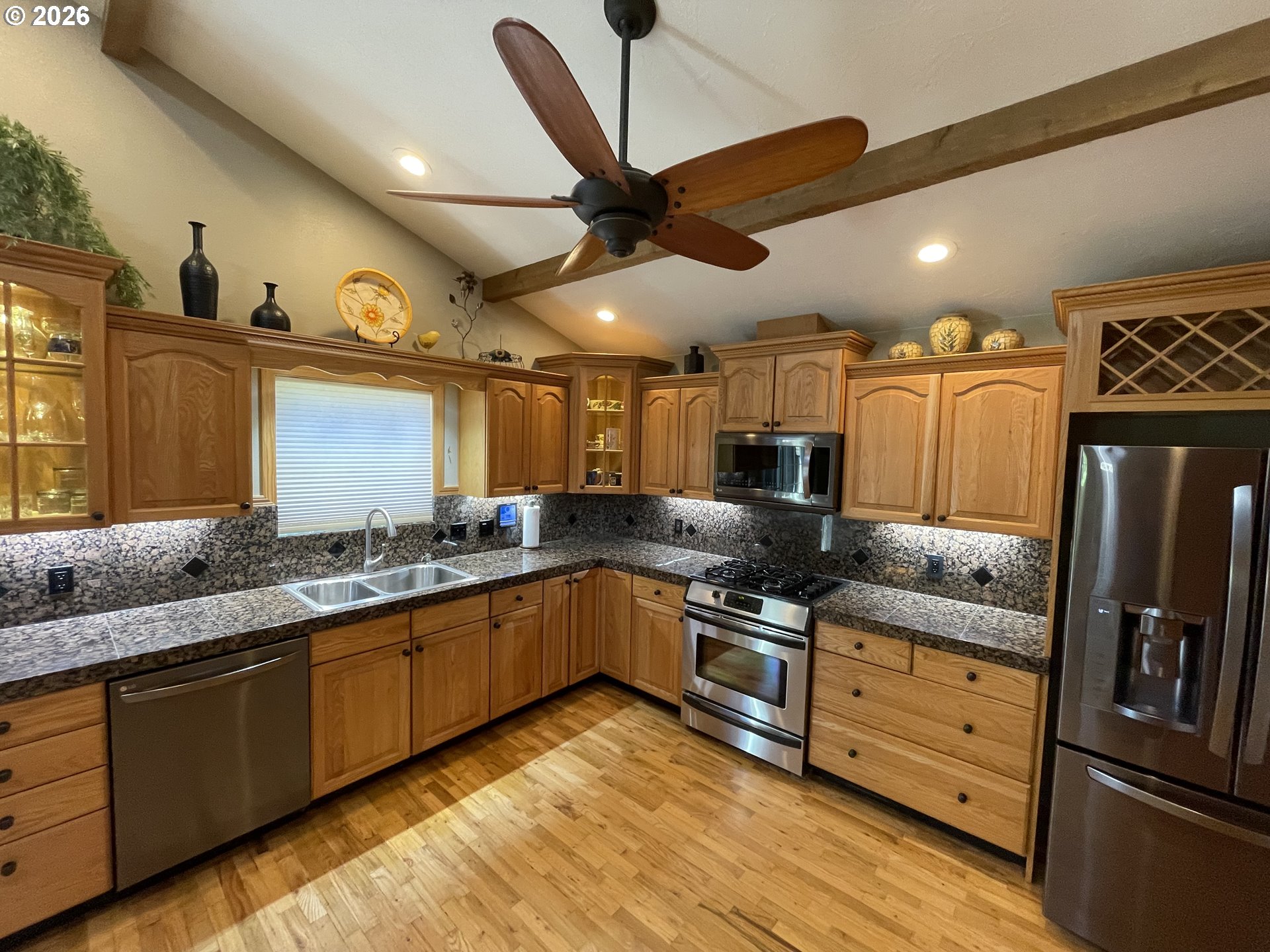 31601 Southeast Lawrence Road Estacada, OR 97023 - Photo 10 of 37 Kitchen
