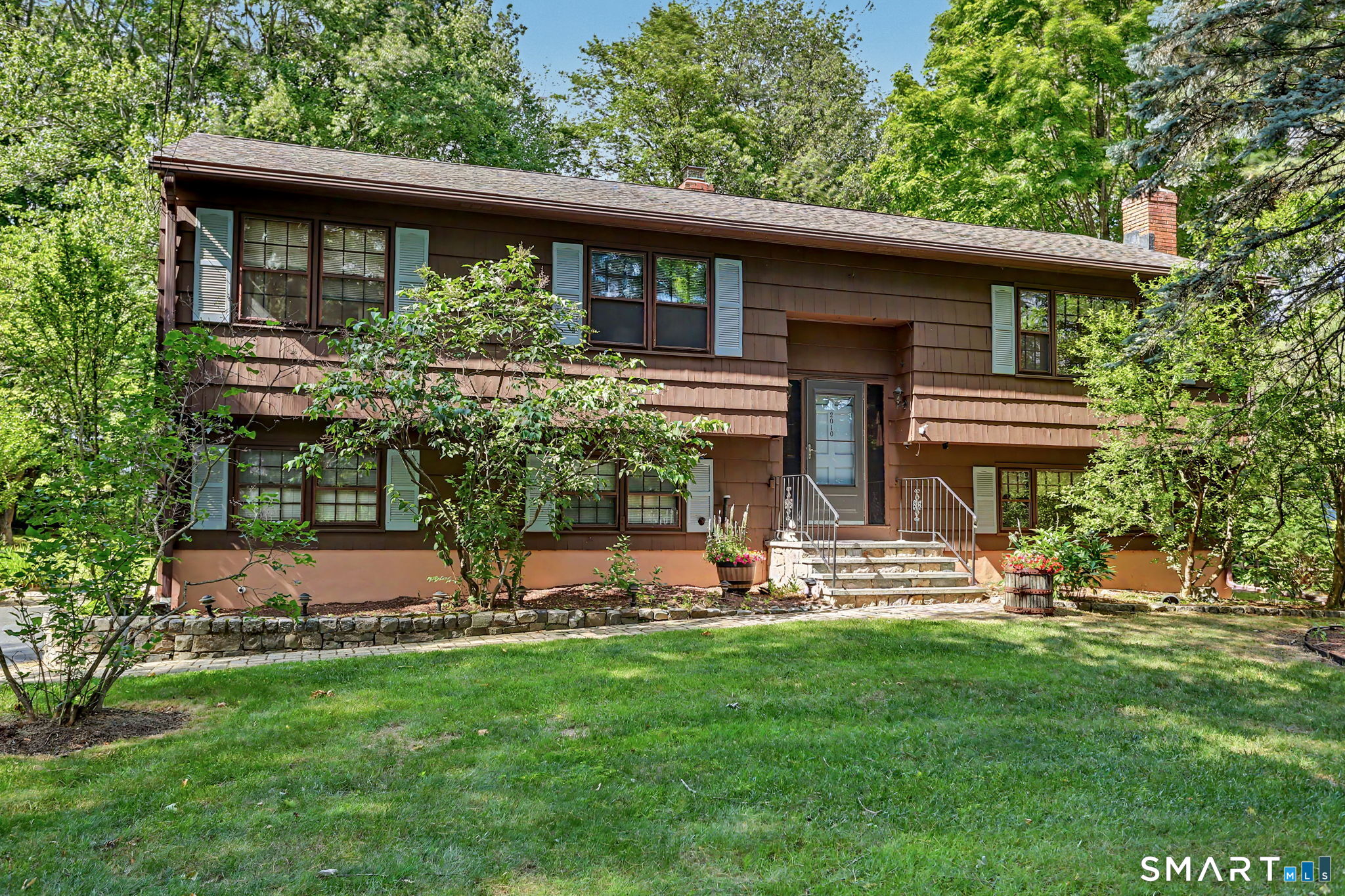 2010 Old Town Road Trumbull, CT 06611 - Photo 1 of 35