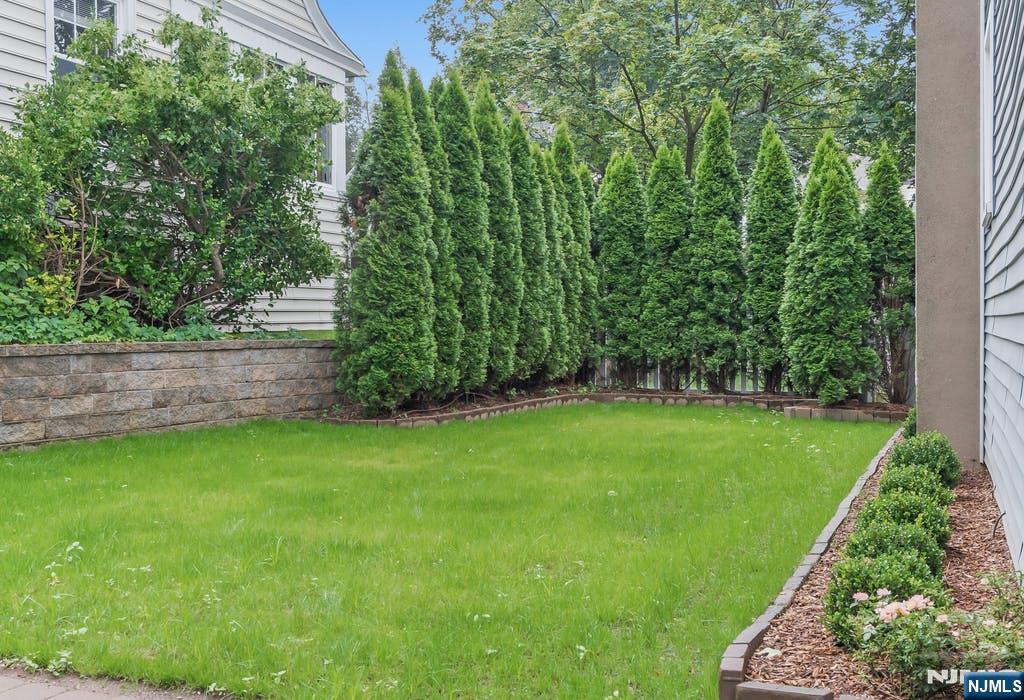 125 Lenox Avenue, Unit 2 Ridgewood, NJ 07450 - Photo 13 of 15 Gallery Image 13